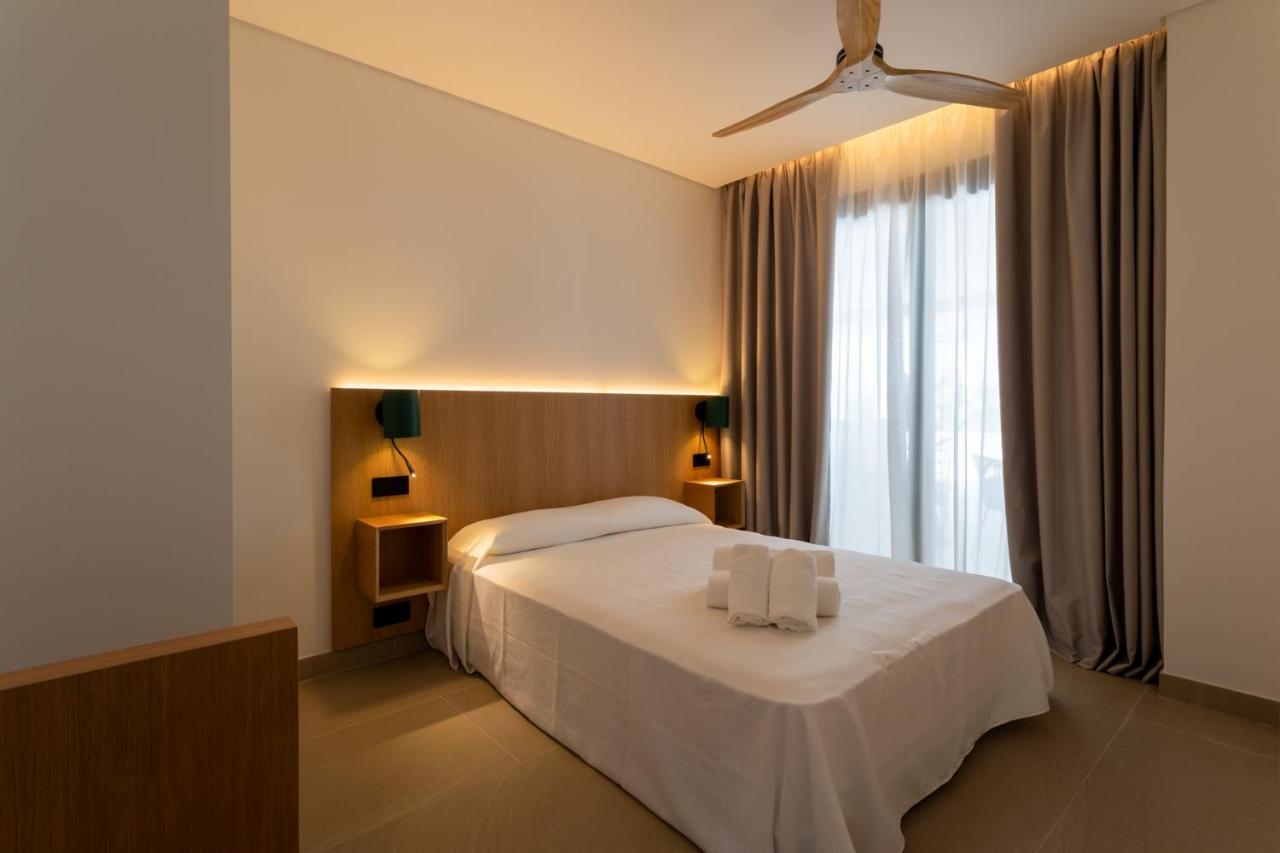 קוניל דה לה פרונטרה Hotel Apartamentos Hamus מראה חיצוני תמונה