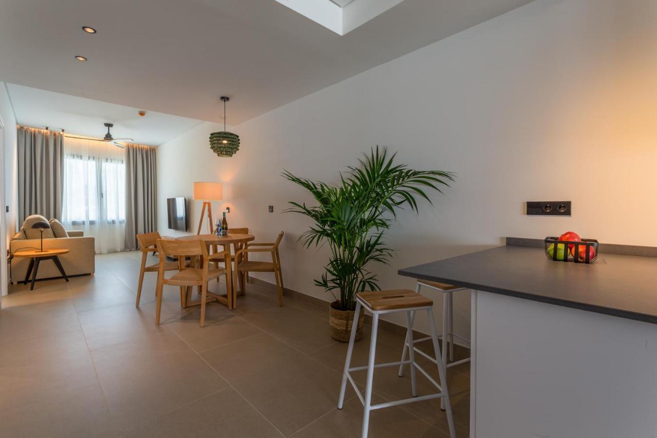 קוניל דה לה פרונטרה Hotel Apartamentos Hamus מראה חיצוני תמונה