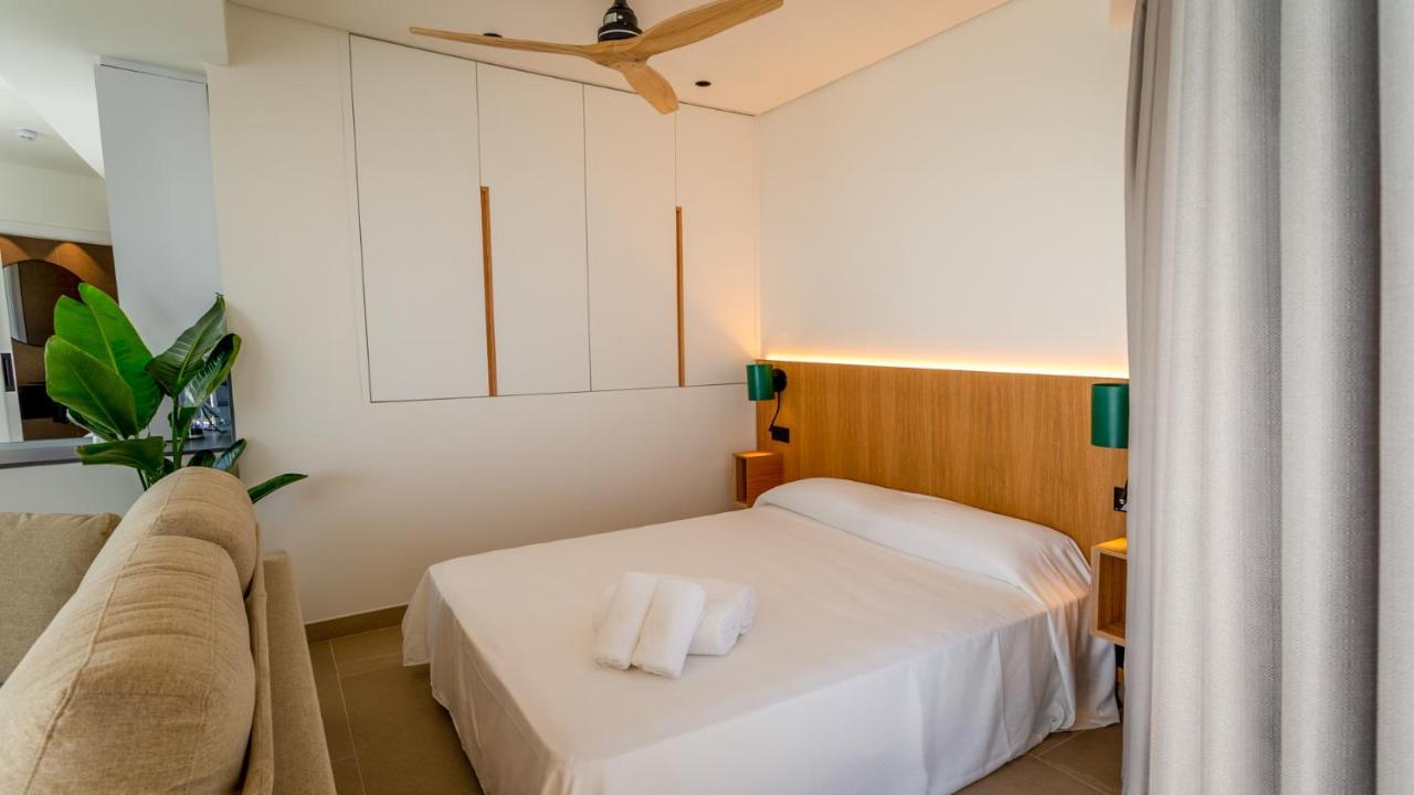 קוניל דה לה פרונטרה Hotel Apartamentos Hamus מראה חיצוני תמונה
