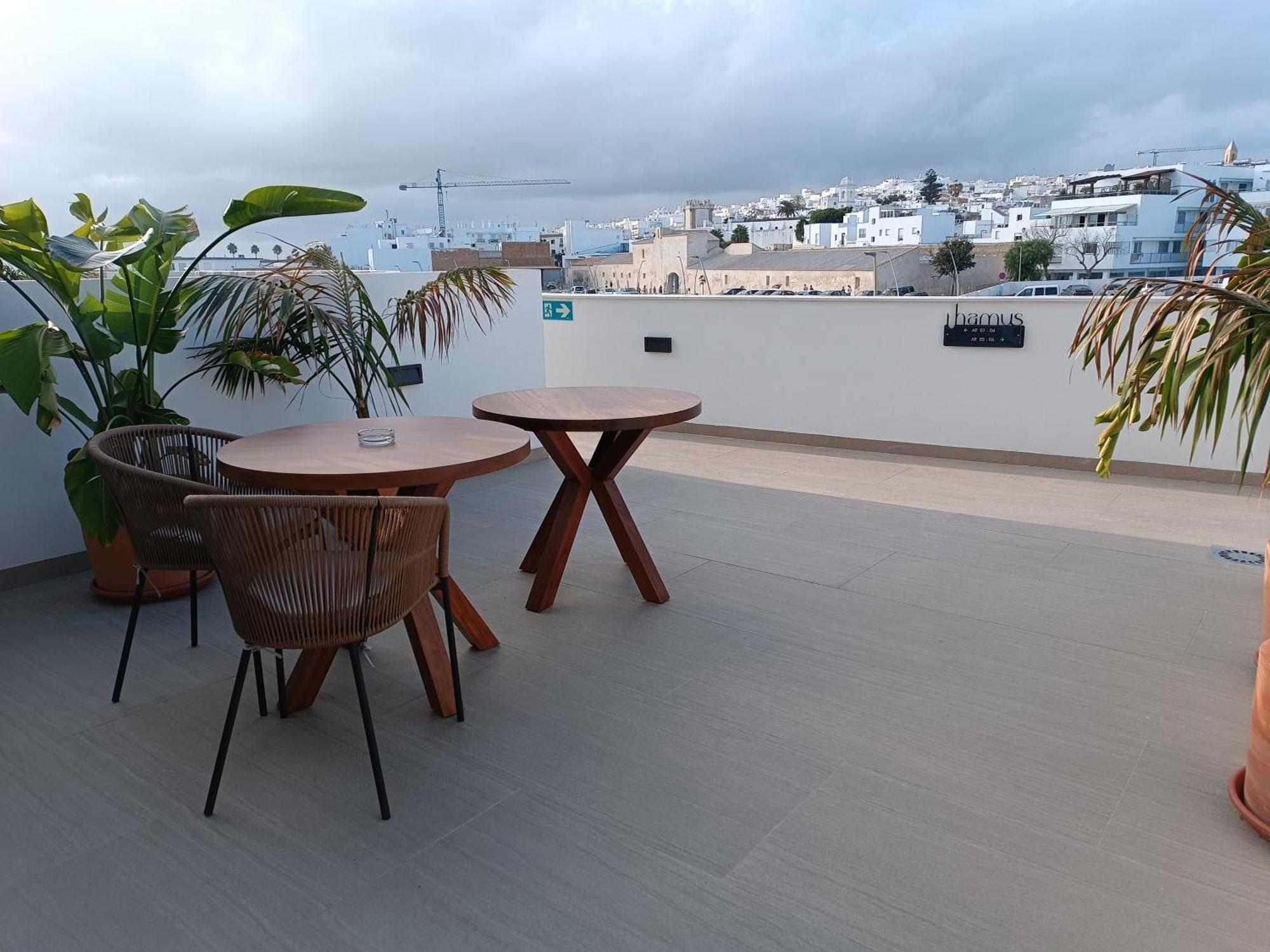 קוניל דה לה פרונטרה Hotel Apartamentos Hamus מראה חיצוני תמונה